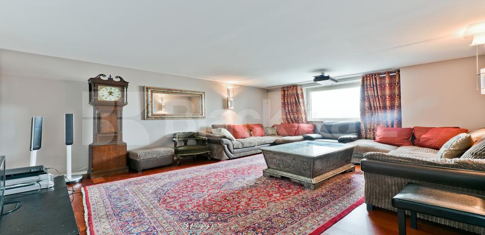 			NEW INSTRUCTION, 3 Bedroom, 1 bath, 1 reception Penthouse			 The Perspective Building, 100 Westminster Bridge Road, Waterloo